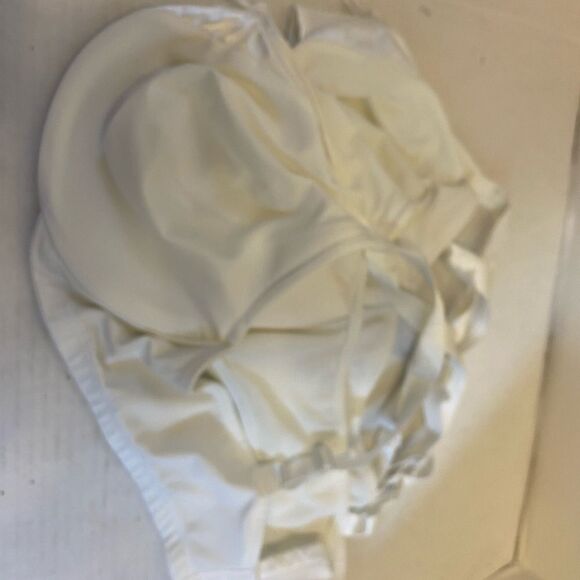 2 Olga white bras size 40C - Picture 2 of 4